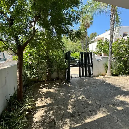 Holiday home Garofani 22